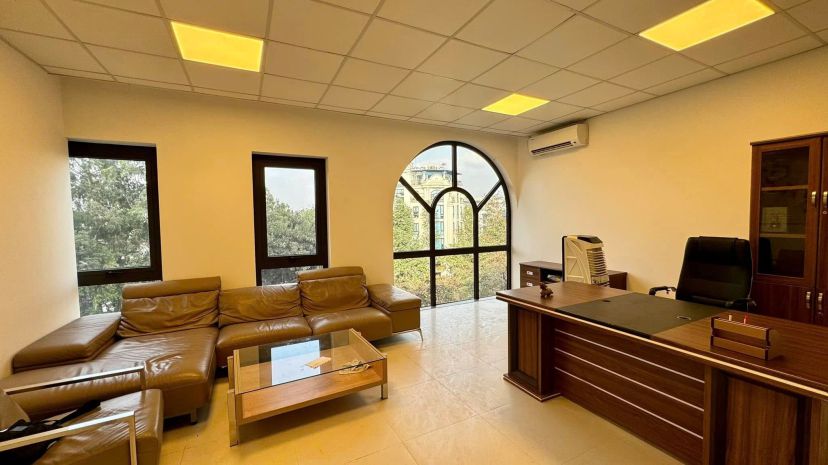 Vip nhất bán đảo linh đàm, tòa văn phòng 203m2 7t thang 7691853