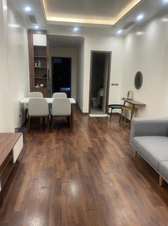 Chính chủ có nhà 5 tầng 1 tum cần cho thuê tại mặt phố lê 7692011