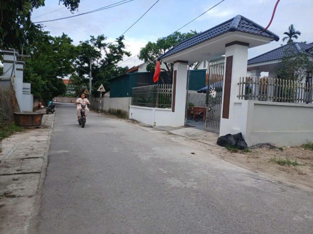 Nhỉnh 2 tỷ  sở hữu ngay lô đất đẹp trục chính thôn bãi sậy 7692749