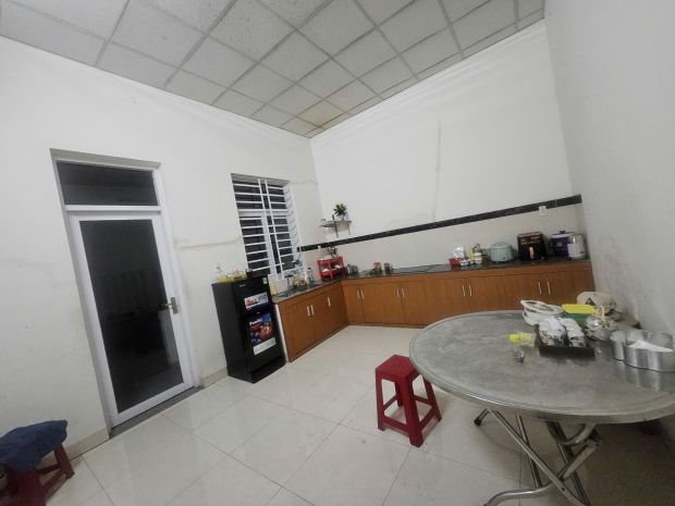 Cho thuê nhà nguyên căn 150m²  có sân đậu ô tô  giá 6 7693083