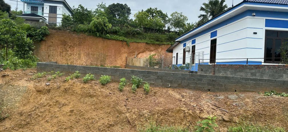 Bán đất 2 mặt tiền , mặt đường âu cơ , ngay cổng kcn phù 7693534