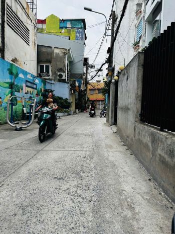 Bán nhà phú nhuận 49m2, 2 tầng, 3 phòng ngủ, hẻm xe hơi, 7694920