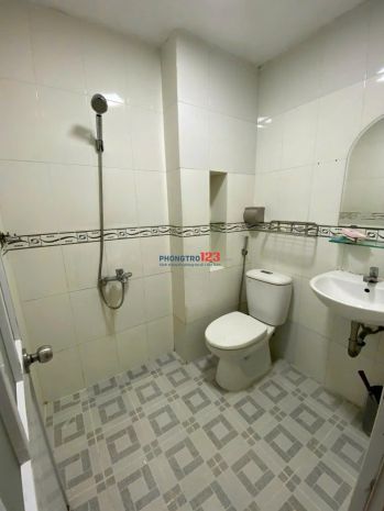 Cần tìm 1 bạn nữ ở ghép  cmt8, quận 10 ,tphcm 7695273
