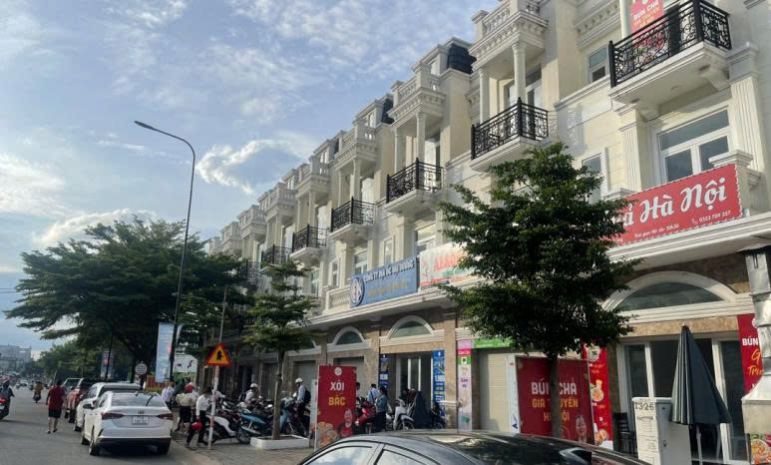 Cho thuê mặt bằng dĩ an, mặt tiền đường 25m, 3 tầng 245 m2, 7696058