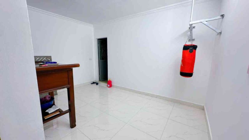 Hàng hiếm nguyễn công trứ - hồ sen - nhà độc lập 7696742