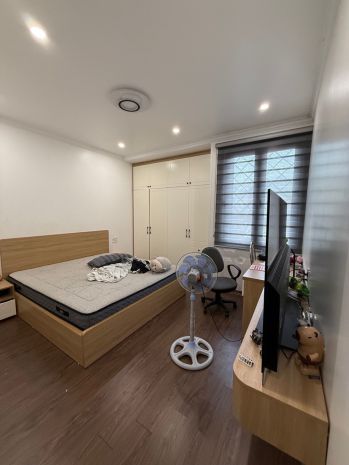 Nhà mới xây 4 tầng trần nguyên hãn- 4 phòng ngủ khép kín - 7696760