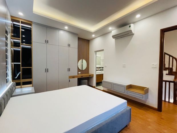 Nhà đẹp cạnh nhổn  chỉ việc xách vali về ở 7697206