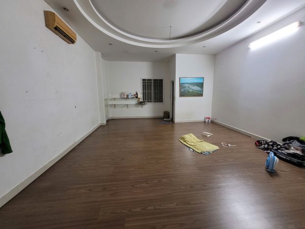 Cho thuê mặt bằng tầng trệt  khu bắc hải, đường đất thánh, 7697393