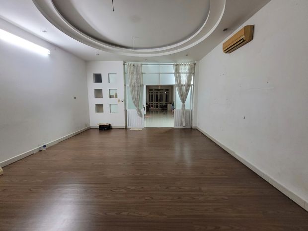 Cho thuê mặt bằng tầng trệt  khu bắc hải, đường đất thánh, 7697394