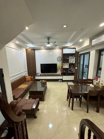 Bán nhà đẹp nguyễn sơn- phân lô- 30m 5 tầng full nt- 7,9 7698700
