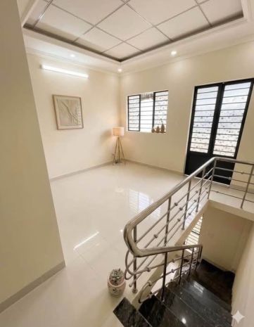 Nhỉnh 2  tỷ nhà gần mặt tiền hàm nghi, 2 tầng cứng ngắc, 7699425