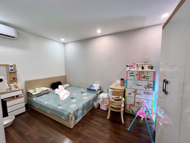 Mình cần cho thuê căn hộ 2 phòng ngủ tại five star kim 7699466