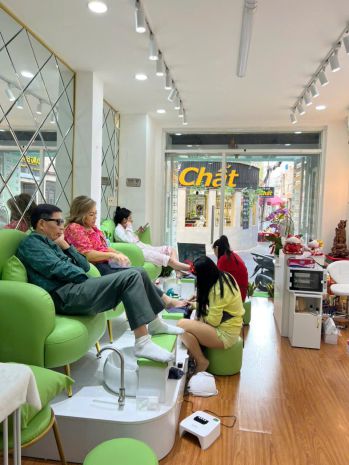 Sang nhượng tiệm nail xinh xắn  đường nguyễn trãi, quận 1, 7699810
