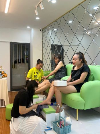 Sang nhượng tiệm nail xinh xắn  đường nguyễn trãi, quận 1, 7699811