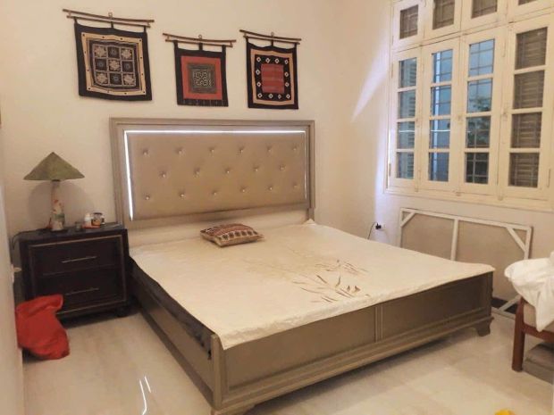 Cho thuê nguyên căn biệt thự kiểu pháp tại phố hồng tiến - b 7700357
