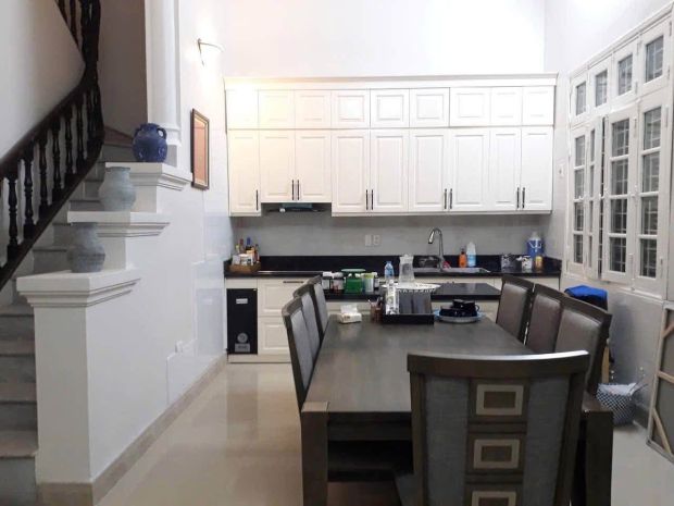 Cho thuê nguyên căn biệt thự kiểu pháp tại phố hồng tiến - b 7700359