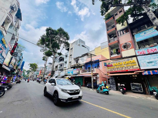 Cho thuê nhà nguyên căn 4 tầng tại p.7, quận 10, hồ chí minh 7700434