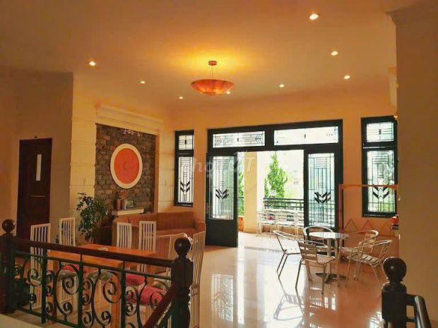Cho thuê villla sân vườn 1000m2 nguyễn hữu cảnh 12 phòng 7702155