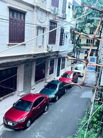 Cho thuê nhà nguyên căn hai bà trưng  35m²  4 tầng  4pn 7702291