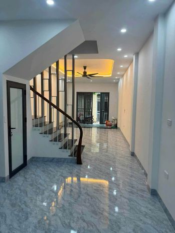 Cho thuê nhà định công hạ  hoàng mai  40m²  5 tầng 7702373