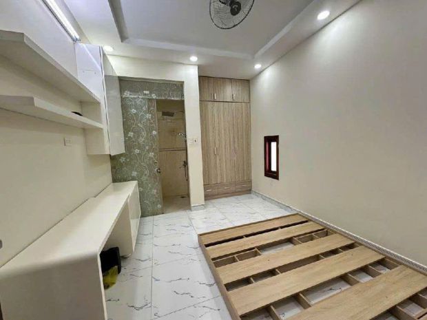 Chính chủ bán nhà quận 7 2 lầu đúc - hẻm ô tô nhỏ nguyễn 7702926