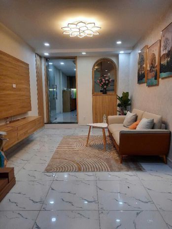 Chính chủ bán nhà quận 7 2 lầu đúc - hẻm ô tô nhỏ nguyễn 7702929