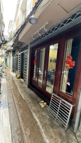 Chính chủ bán nhà quận 7 2 lầu đúc - hẻm ô tô nhỏ nguyễn 7702930