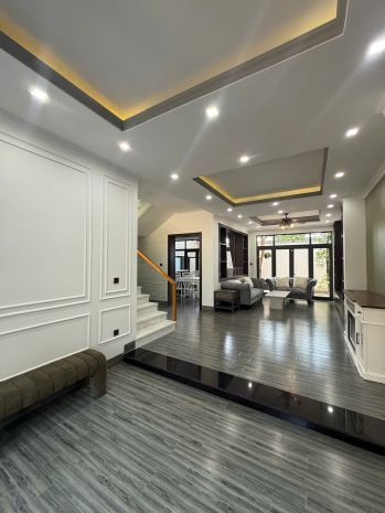 Cho thuê villa như mới  đường trần sâm, gần golden bay, 7703022