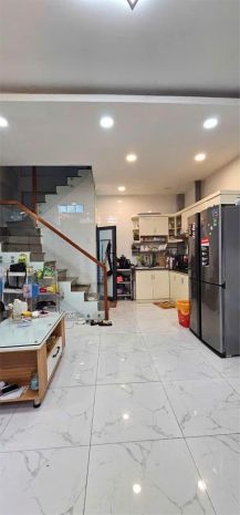 Nhà đẹp hoàn công đủ ở ngay - ngang 4m - trung tâm quận 11. 7703723