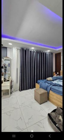 Nhà đẹp hoàn công đủ ở ngay - ngang 4m - trung tâm quận 11. 7703724