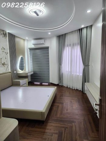 Bán nhà ngõ 158 nguyễn văn cừ .dt 60m2 xây 6 tầng mới 100. 7706596