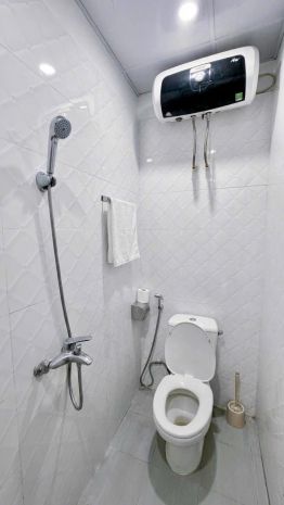 Chính chủ cho thuê phòng khép kín 20m2 tại phúc tân, phường 7708621