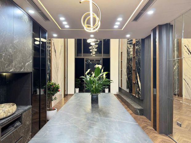 Bán nhà phố trạm  ngõ thông  ô tô vào nhà  thang 7709729