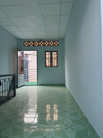 Nhà nhỏ xinh  2 tầng mới đẹp, hoàn công đầy đủ giá 2.39 7710236