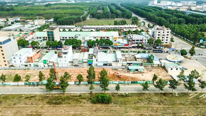Fiesta central 4,3 tỷ   sở hữu nhà phố 2 mặt tiền hay chỉ 7710608