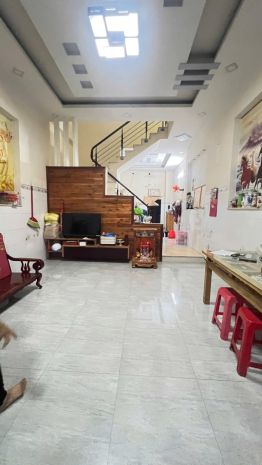 Bán nhà 3 tầng mặt tiền kinh doanh sầm uất bậc nhất dĩ 7710682