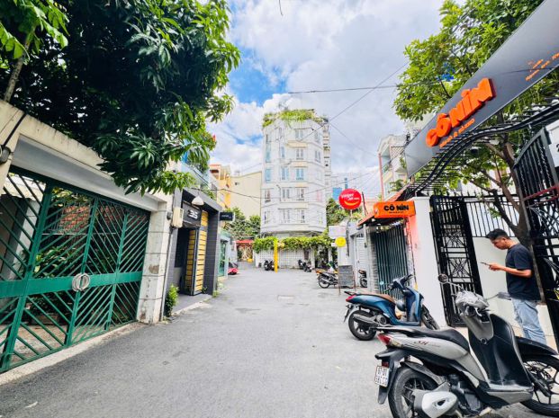 Quận 1: chính chủ xưa  bán nhà 2 tầng mặt tiền hxh vip 7713078