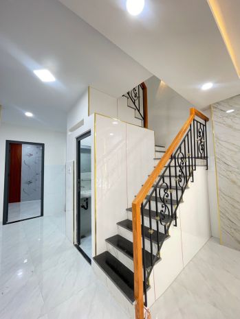 Mặt hẻm xe tải q.8  4 tầng btct 50m² 5pn  đỗ oto thoải 7714055