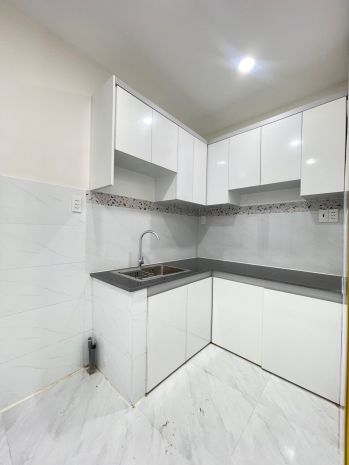 Mặt hẻm xe tải q.8  4 tầng btct 50m² 5pn  đỗ oto thoải 7714058