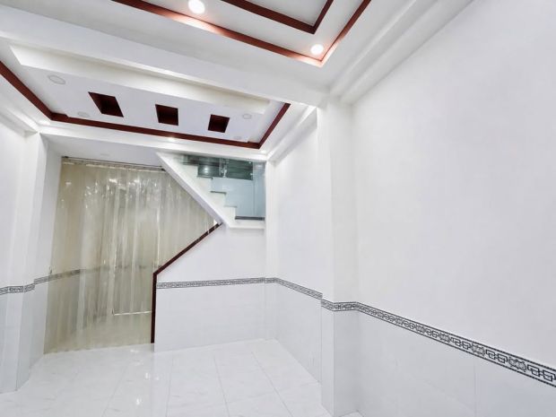 Lô góc 2 mặt hẻm xe tải q.8  nhà 4 tầng btct 5pn  đậu ô 7714463