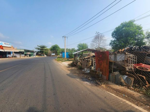 Bán nhà đất mặt tiền đt756  diện tích 5.887,7m²  giá chỉ 7714720