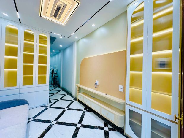 Bán nhà bát khối 6 tỷ 33m ô tô đỗ cửa,nhà uy tín 7715418