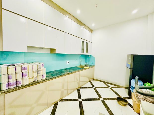 Bán nhà bát khối 6 tỷ 33m ô tô đỗ cửa,nhà uy tín 7715419