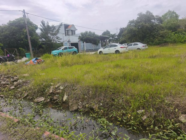Cân ban 427m2 8x47 đât thô cư hem xe hơi tơi đât 7715423