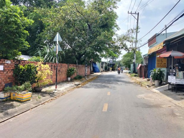 Ban đât măt tiên 8.2x32m gia 5,45 ty đương huynh 7716025