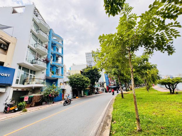 Quận 3: chính chủ  bán nhà 6 tầng có hầm mặt tiền kinh 7717170