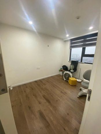 Cc- cho thuê căn hộ 3pn chung cư an quý hưng tổ 18 thượng 7717582