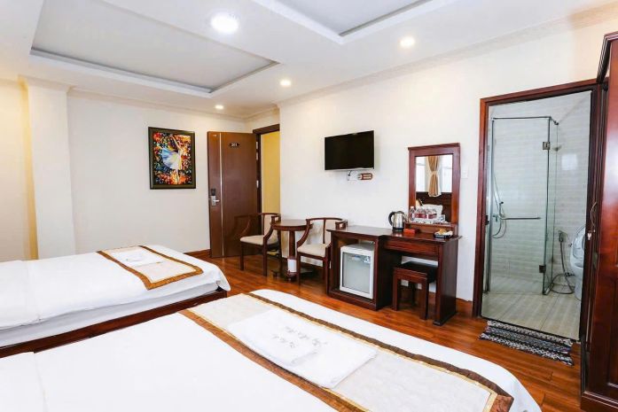 Cần sang nhượng khách sạn 12 phòng đường hà huy tập giá 35 7718661