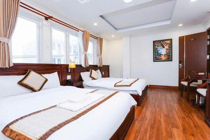 Cần sang nhượng khách sạn 12 phòng đường hà huy tập giá 35 7718662