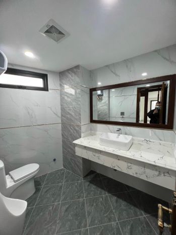 Cho thuê nhà, nguyễn khánh toàn, nguyễn văn huyên 242m2* 7718935